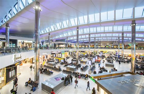 heathrow airport shops terminal 4.